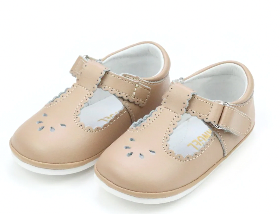 Dottie Scalloped Perforated MJ-Oatmeal